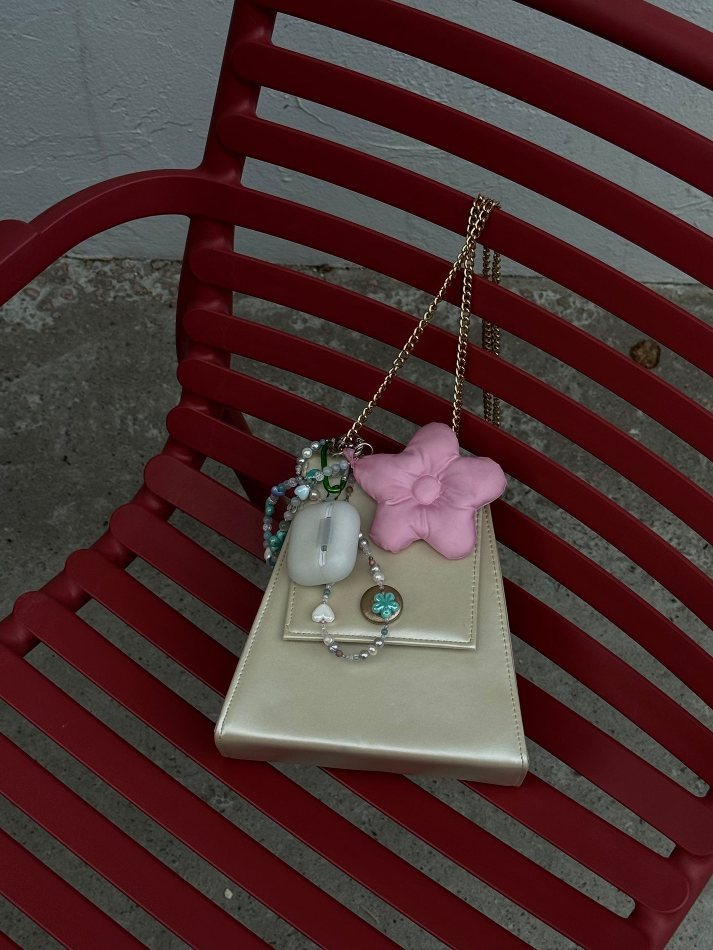 Flower Keychain NEZABUDKA x BISU pink