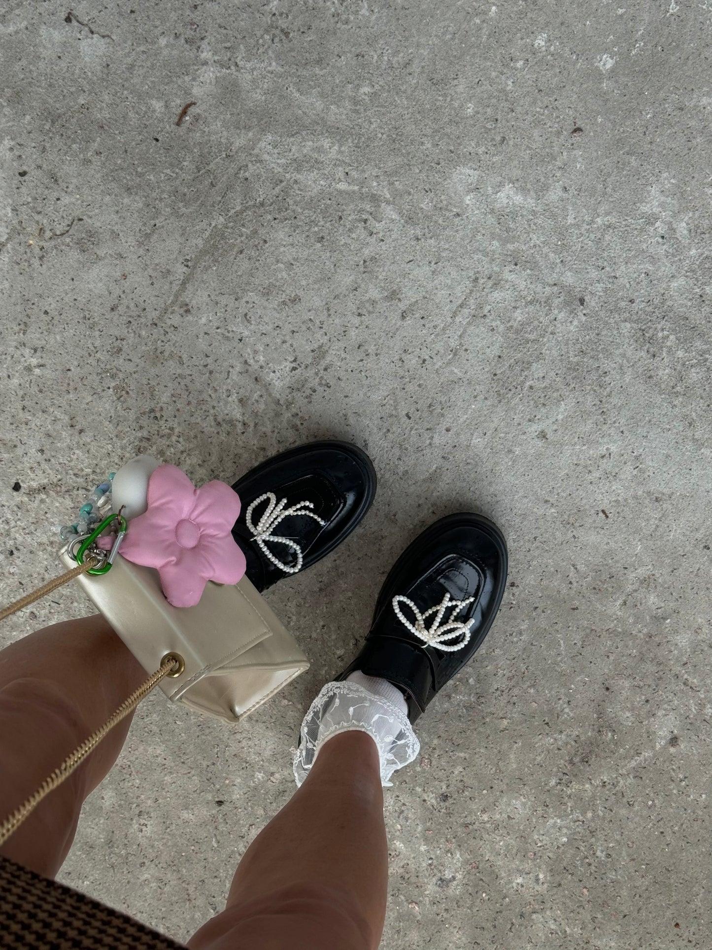 Flower Keychain NEZABUDKA x BISU pink